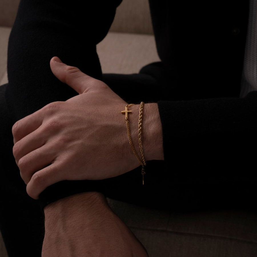 VORO® Cross Bracelet · 18K Gold