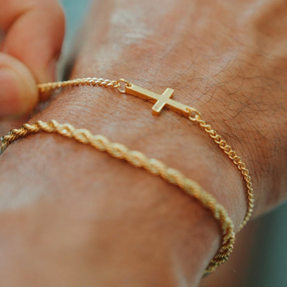 VORO® Cross Bracelet · 18K Gold